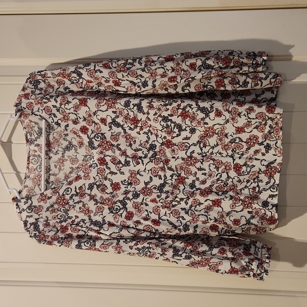 Women M top